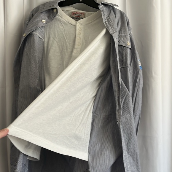 Vintage style button-up work shirt with sewn-in undershirt, XL - Picture 9 of 9